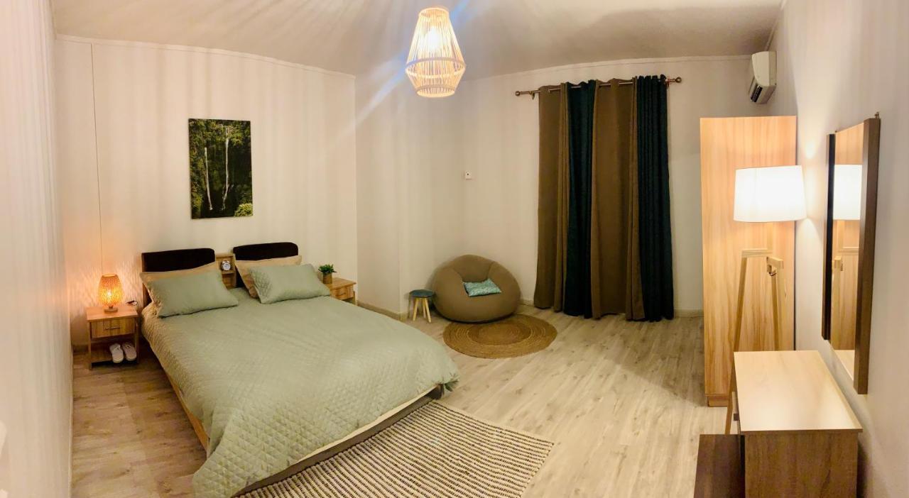 Ibiza Apartment - 150M From The Beach Flic en Flac Exterior foto